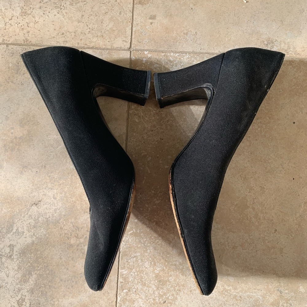 Stuart Weitzman - Picture 5 of 6